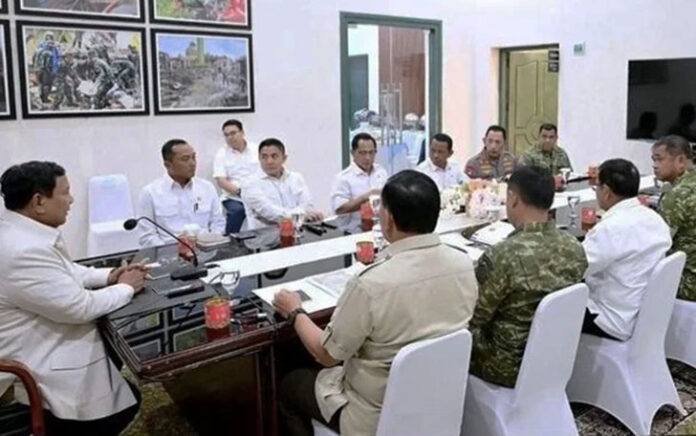 Respons Cepat Presiden Prabowo: Setibanya di Sumbar Langsung Koordinasi Penanganan Bencana