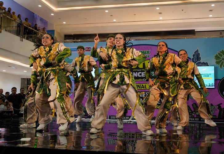 Bandung 2026 Jadi Panggung Adu Kreativitas di Semifinal Komix Herbal POTEK Dance Fest 2026 3 Bandung