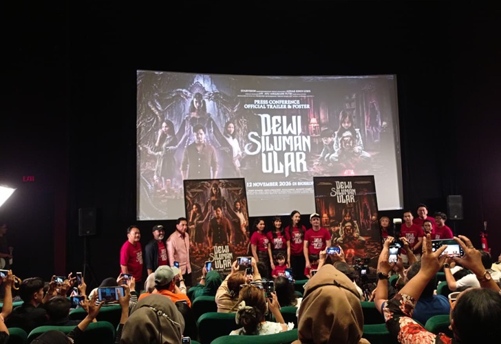 Dewi Siluman Ular 